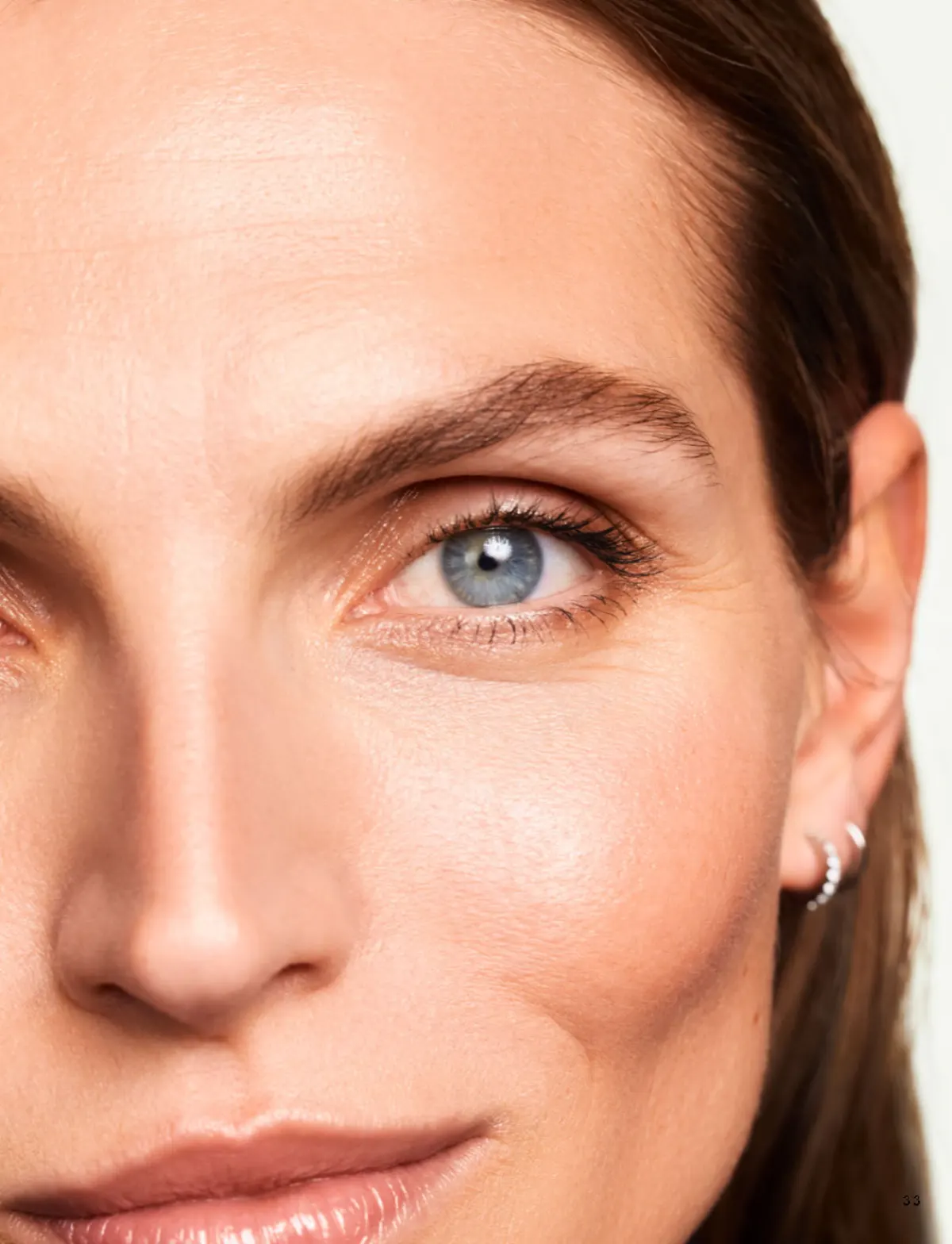 Oriflame katalog 07.10–17.11.2026, strana 33 – Fotografija koja prati pregled Novage+ setova.
